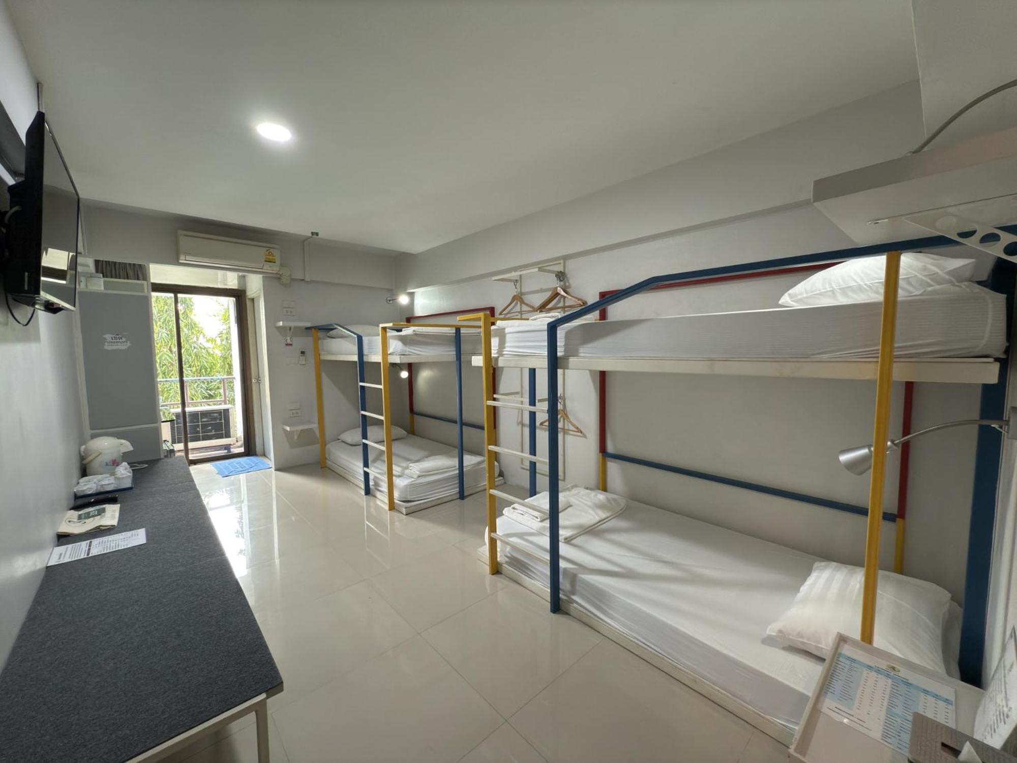 Regent Ngamwongwan Hotel Nonthaburi Exterior photo