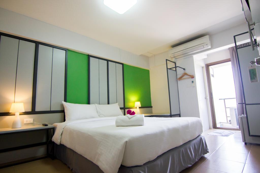 Regent Ngamwongwan Hotel Nonthaburi Exterior photo
